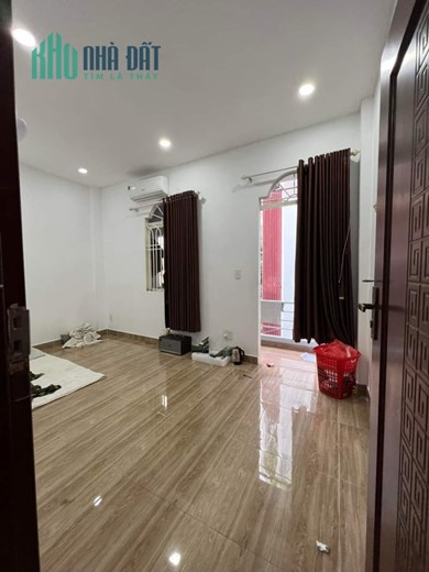 Bán gấp nhà đường  Âu Cơ - Tân Phú - XE HƠI ĐẬU CỬA - GIÁP Q.11 - 5MX9M - 3 TẦNG - HƠN 5 TỶ
