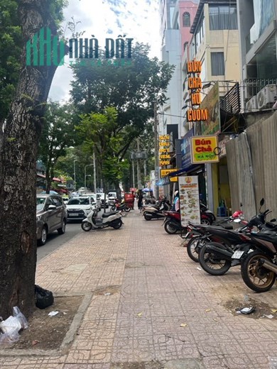 BÁN NHÀ CHÍNH CHỦ LÂU ĐỜI. MẶT TIỀN TRƯƠNG ĐỊNH, NGANG GẦN 5M, DÀI 26M, NHỈNH 60 TỶ
