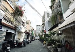 NGUYỄN VĂN THƯƠNG ( D1 ) - P25 BÌNH THẠNH  - NHÀ ĐẸP 5 TẦNG - 6 PN 7WC - 46M2 ( 4.7x9.8 ) A4 - HẺM