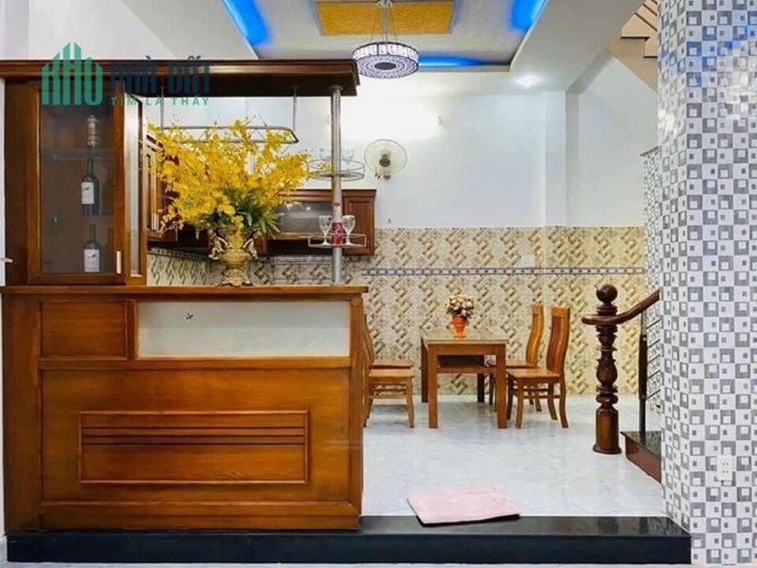 Bán nhà Phan Huy Ích PHƯỜNG 12 Q.GÒ VẤP, 4 tầng, Đ. 3m, giá chỉ 6.45 tỷ