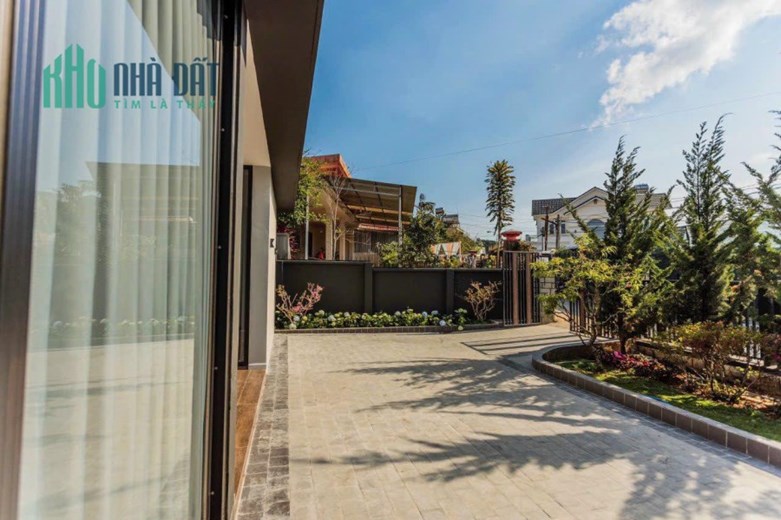 Cho thuê villa mặt tiền đường Hồ Xuân Hương Đà Lạt