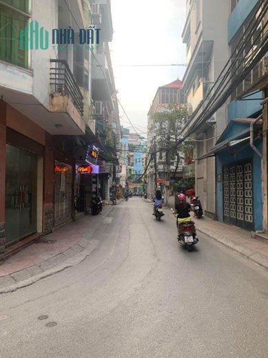 Bán nhà Mặt ngõ Oto Đội Nhân 60m², 3 tầng, MT 11m, giá 12.5 tỷ Ba Đình. Mua liên hệ: O94lO7l689