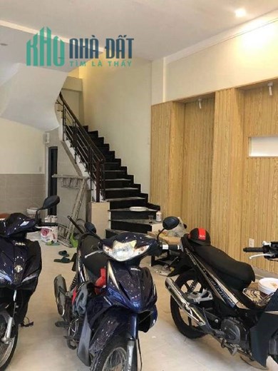 Bán nhà mặt tiền kinh doanh Phùng Văn Cung, p.4, Phú Nhuận, DT 40m2, giá 10.8 tỷ (có TL).