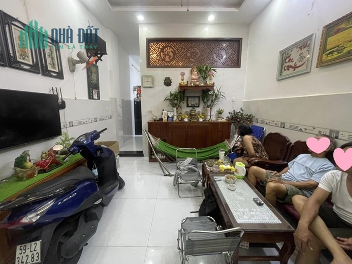 Bán nhà Hẻm xe hơi Lê Đình Cẩn, Bình Tân, 40m2, 4 x 10m, 2 tầng 3PN, chỉ 2.9 tỷ TL