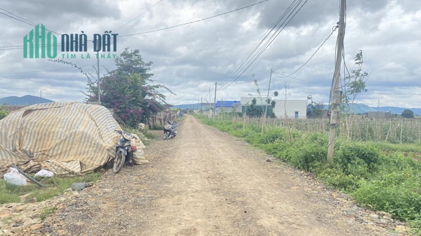 Đất mặt tiền đường tổ 34 35 liên nghĩa đức trọng chỉ 2,8 tỷ