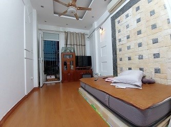 Bán nhà Pháo Đài Láng diện tích 43.1m2* 5tầng, ngõ thông tứ phía giá nhỉnh hơn 10 tỷ