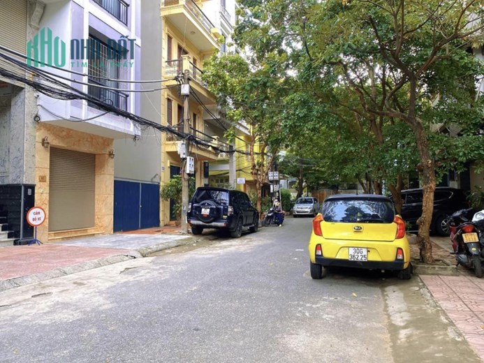 Bán nhà Mặt ngõ Đào Tấn 57m², 4 tầng, MT 5m, giá 10.3 tỷ Ba Đình. Mua liên hệ: O94lO7l689