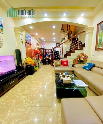 Bán nhà phố Thái Hà, cực thoáng, nhà đẹp dân xây, 50m, 4PN, nhỉnh 5 tỷ