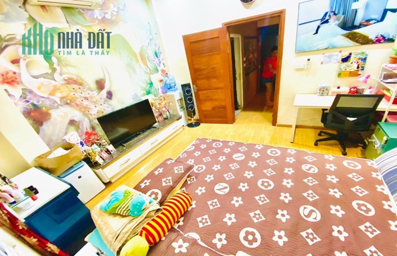 Bán nhà phố Thái Hà, cực thoáng, nhà đẹp dân xây, 50m, 4PN, nhỉnh 5 tỷ