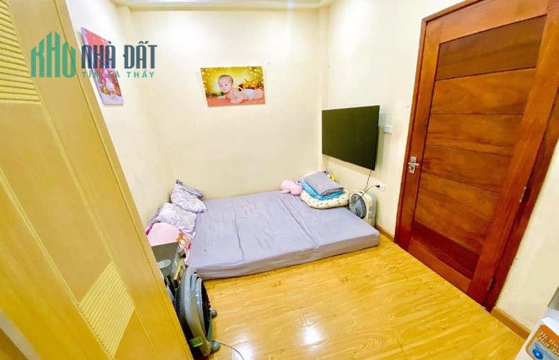 Bán nhà phố Thái Hà, cực thoáng, nhà đẹp dân xây, 50m, 4PN, nhỉnh 5 tỷ