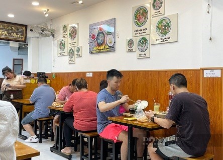 SANG NHƯỢNG MẶT BẰNG QUÁN ĂN SIÊU ĐẸP TẠI PHỐ ẨM THỰC CẦU AM, VẠN PHÚC, HÀ ĐÔNG