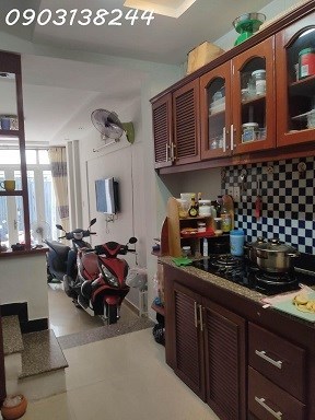Nhà đẹp sát Q10, hẻm 3.5m Lý Thường Kiệt, 5 tầng nhỉnh 5 tỷ
