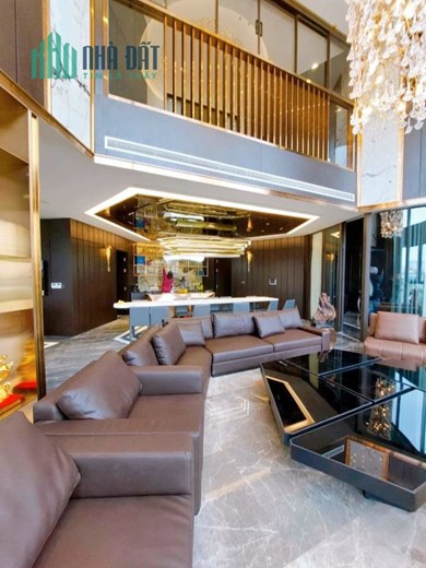 BIỆT THỰ ĐẲNG CẤP TRUNG TÂM CẦU GIẤY - LÔ GÓC - MẶT TIỀN QUYỀN LỰC - Ô TÔ TRÁNH - GIÁ CHỈ  41 TỶ.