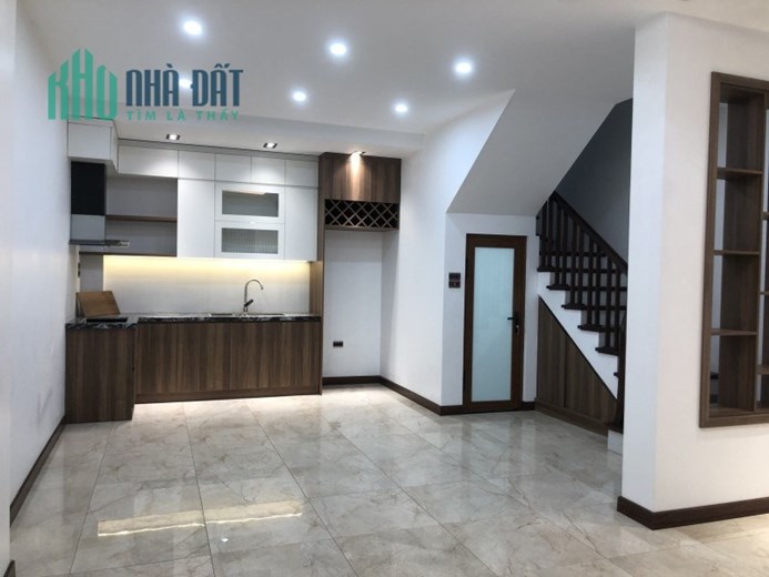 NHÀ ĐẸP PHỐ BỒ ĐỀ - GẦN HỒ - Ô TÔ ĐỖ CỔNG – TIỆN ÍCH BẠT NGÀN – SỐNG ĐẲNG CẤP