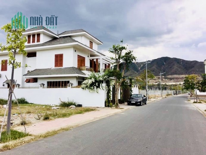 Bán đất kđt Ven Sông Tắc, Vĩnh Thái Nha Trang giá siêu rẻ chỉ 14 tr/m2