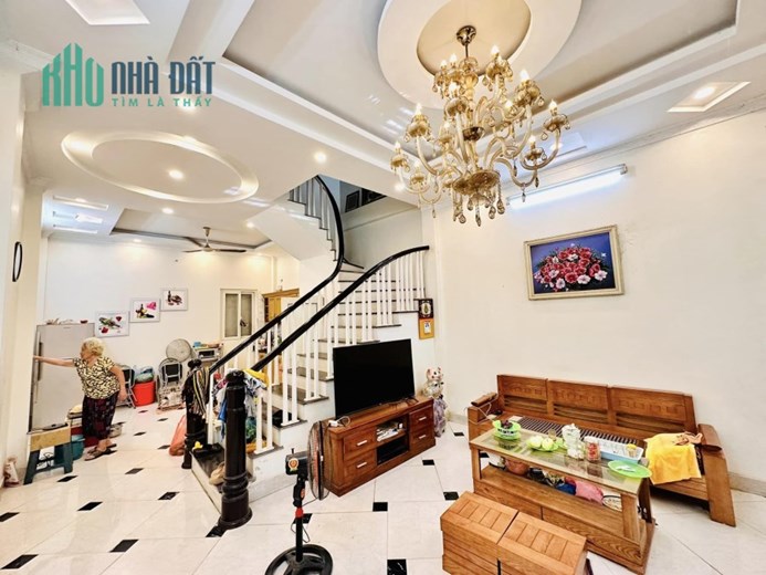 BÁN NHÀ PHỐ TRƯƠNG ĐỊNH - MINH KHAI 45M - 4 TẦNG NGÕ NÔNG NHÀ ĐẸP Ở NGAY NHỈNH 5 TỶ