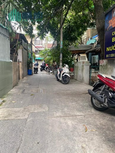 Bán  nhà cấp 4 xóm chiếu Q4 Ngang 6.5x15.5 có 70 triệu hơn m số hồng 
ĐÃ GIẢM 700 TRIỆU