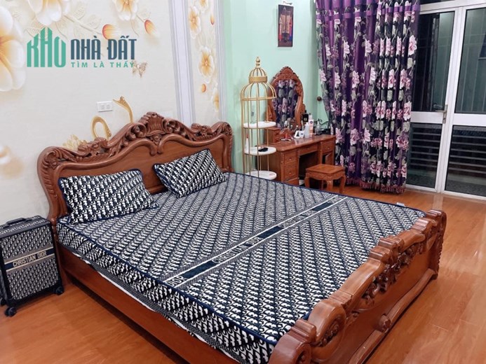 BÁN NHÀ MẶT PHỐ VẦN HỒ 3 48M  KINH DOANH Ô TÔ ĐỖ CỬA QUAY ĐẦU NHỈNH 8 TỶ