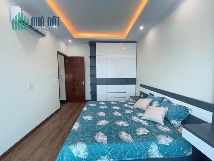 Bán nhà Chiến Thắng - La Khê. DT 31m2 - 5T. Cách phố 30m, ô tô đỗ 10m. Ngõ 2 oto tránh. Giá 3,7 tỷ