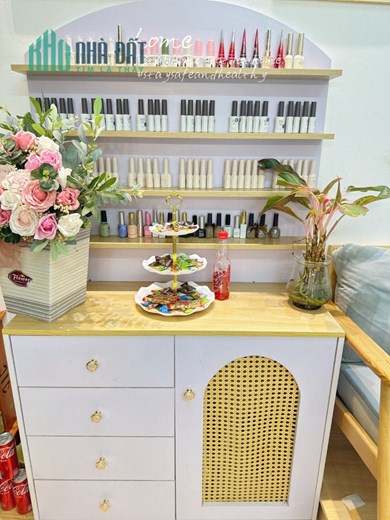 SANG NHƯỢNG TIỆM NAIL - MI - GỘI  tại đường Giáp Nhất - Ngã tư sở