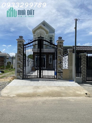 NHÀ MỚI 100% GIÁ RẼ CHỈ 3TY550 DT 140 M2 LH 0933299789 CHÍNH CHỦ