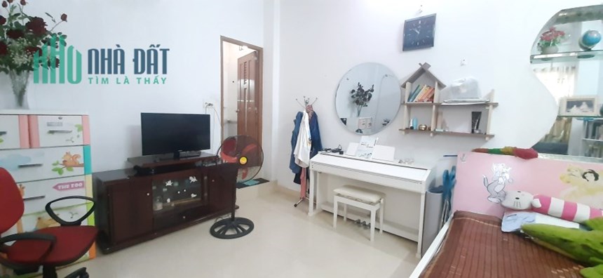 Nhà 2 tầng nở hậu đường Âu Dương Lân P3Q8. Giá 7 tỷ TL