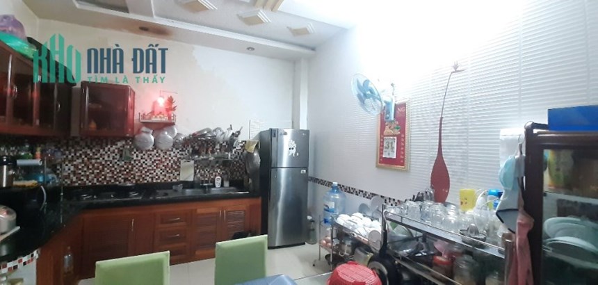 Nhà 2 tầng nở hậu đường Âu Dương Lân P3Q8. Giá 7 tỷ TL