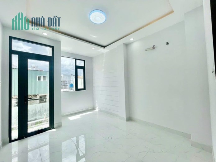 Nhà mới 5 tầng gần MT Dương Bá Trạc P1Q8. Giá 5 tỷ 50 triệu