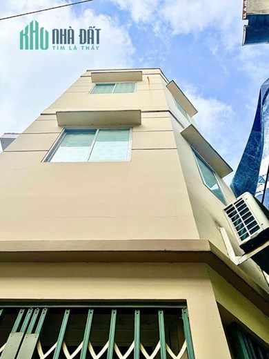 💥Nhà hiếm, Trung Tâm Quân 10, Đường 3/2, 3 Tầng, Chỉ 3.95 Tỷ.