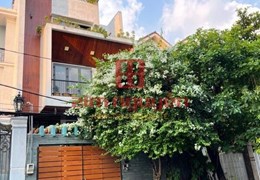 Zim Nguyễn biệt thự 215C9 Nguyễn Văn Hưởng, P.Thảo Điền 45 Tỷ