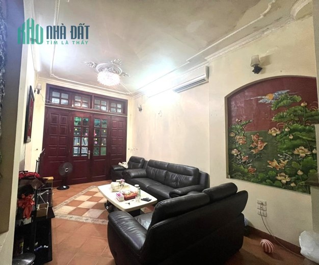 CẦN BÁN GẤP NHÀ PHỐ YÊN LÃNG: 48M2, Ô TÔ VÀO NHÀ, KHU PHÂN LÔ DÂN TRÍ, CHỈ HƠN 8 TỶ