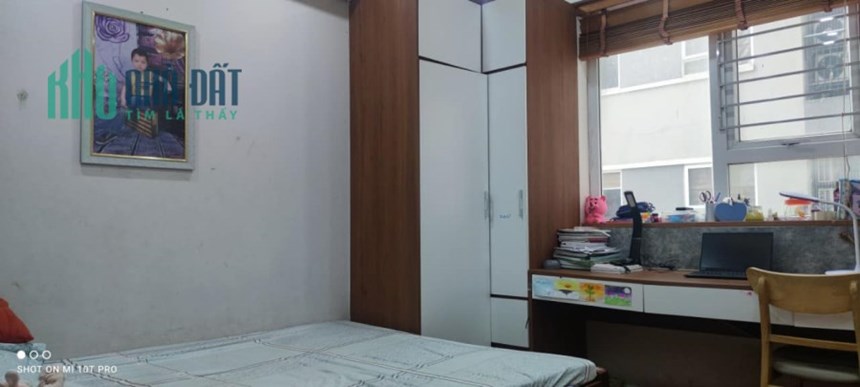HIẾM !! Bán chung cư 102 Thái Thịnh 100m 3PN hơn 3 ty view thoáng tặng NT BÁN GẤP