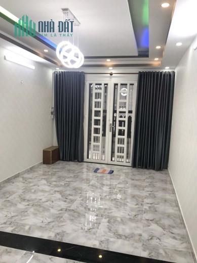 Nhà bán nở hậu hẻm Sư Vạn Hạnh P2 Q10. Trệt,2 lầu,sân thượng. Giá 7,2 tỷ TL