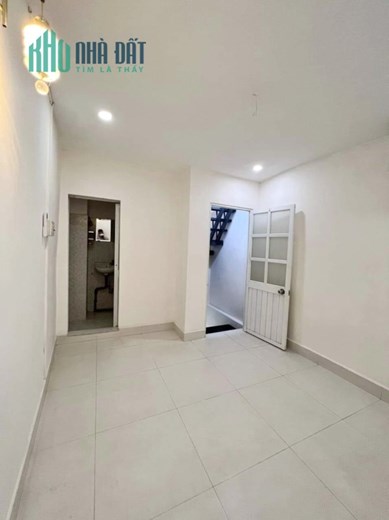 Nhà bán vị trí đẹp 85 Phạm Thế Hiển P2Q8 giá 2tỷ180