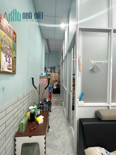 Nhà mới nở hậu L 8.75m sát đường Hưng Phú P9Q8. Giá 3,3 tỷ TL