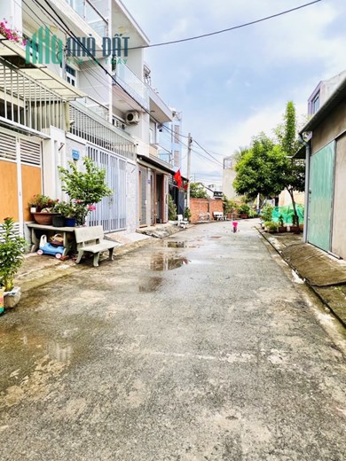 BÁN NHÀ 1 Trệt, 2 Lầu  ĐƯỜNG GÒ CÁT P.PHÚ HỮU QUẬN 9