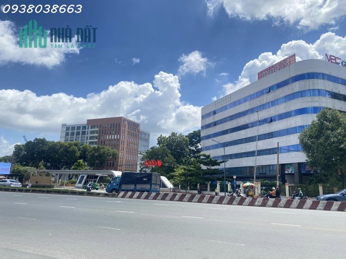 Bán Nhà Đường Tô Ký 130m2. Ngang 6m.HXH. Quận 12. Giá Hơn 5 Tỷ