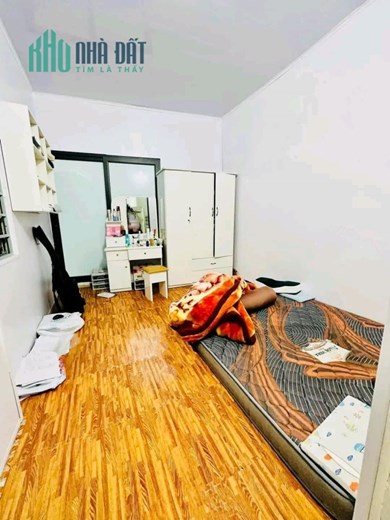 Nhà đep Trường Trinh- Đống Đa. Dt 30m2- 4 tầng. Lô góc- Ngõ thông-Cách ngõ 20m . Giá 3,25 tỷ