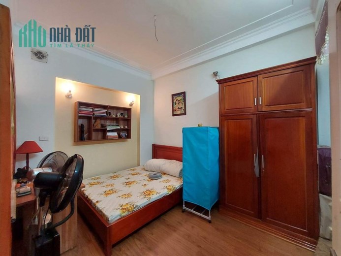 Bán nhà N V Cừ Long Biên  lô góc 60m MT 5m nhỉnh 6ty oto KD
