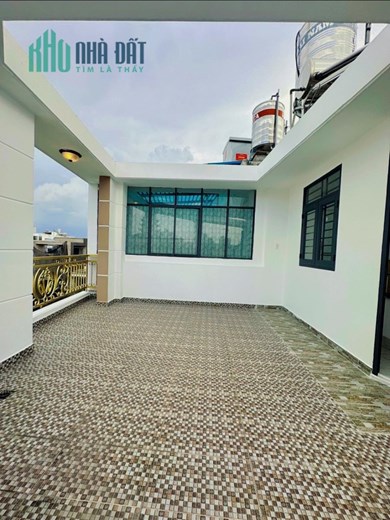 BÁN GẤP BIỆT THỰ MINI 5 TẦNG LÔ GÓC THOÁNG MÁT - HXH VÀO NHÀ GIÁP HOÀNG HOA THÁM CÁCH Q1 CHỈ 2KM.