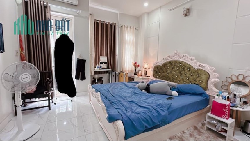 NHÀ KHU VIP TÊN LỬA, 4 TẦNG ĐẸP, 4X20M, GIẢM CÒN 10,5 TỶ