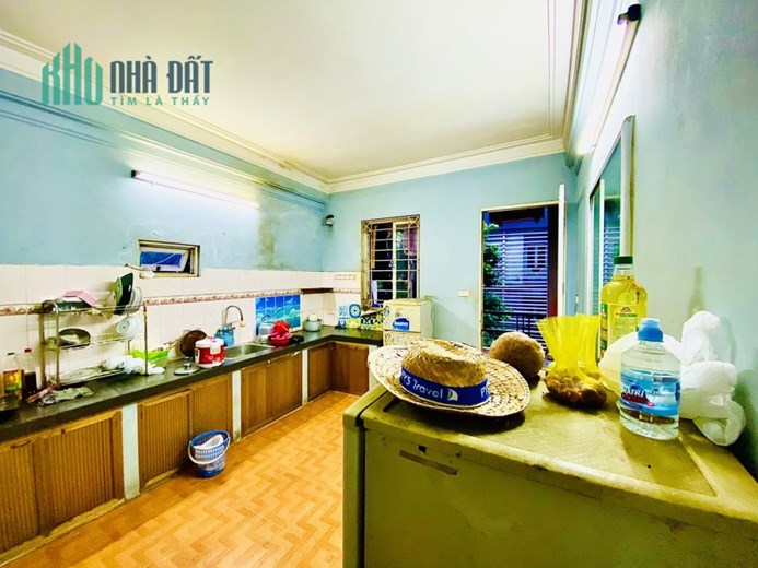 Mặt Phố Thọ Lão, 23m2, 6T, MT3.5m, 11.5Tỷ, Ô Tô Tránh, 360tr/n, 0977097287