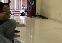 Cho thuê nhà ngõ Nguyễn Khang  5 tầng 35m2