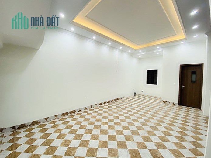 Bán nhà 5 tầng 8 ngủ khép kín cực đẹp GIÁ 6.2 tỉ ngay gần Lạch Tray