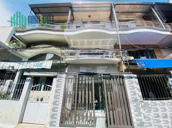 Bán nhà đường Miếu Hai Xã, diện tích 55m 3 tầng sân cổng riêng GIÁ 2.6 tỉ