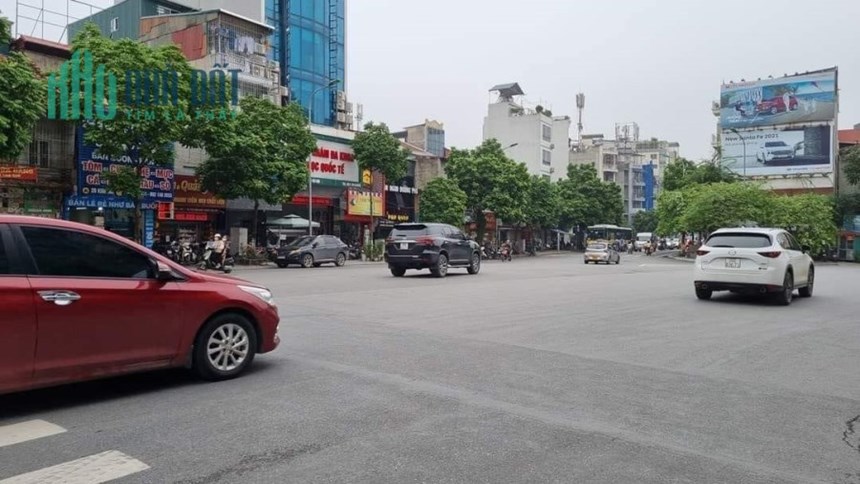 Bán Nhà Ngõ 210 Hoàng Quốc Việt 60m2 x 2 tầng, phân lô ô tô, 2 mặt tiền, chủ xác định bán đất, giá