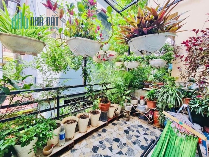 Bán nhà Nguyễn Văn Cừ 60m2_5 Tầng_mặt tiền 4m_giá 5.95 tỷ  ngõ rộng ô tô đỗ cửa