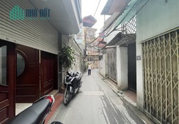 Bán nhà Nguyễn Văn Cừ 45m2_5 Tầng_Mặt Tiền 4,8m giá 5,7 tỷ ngõ ô tô