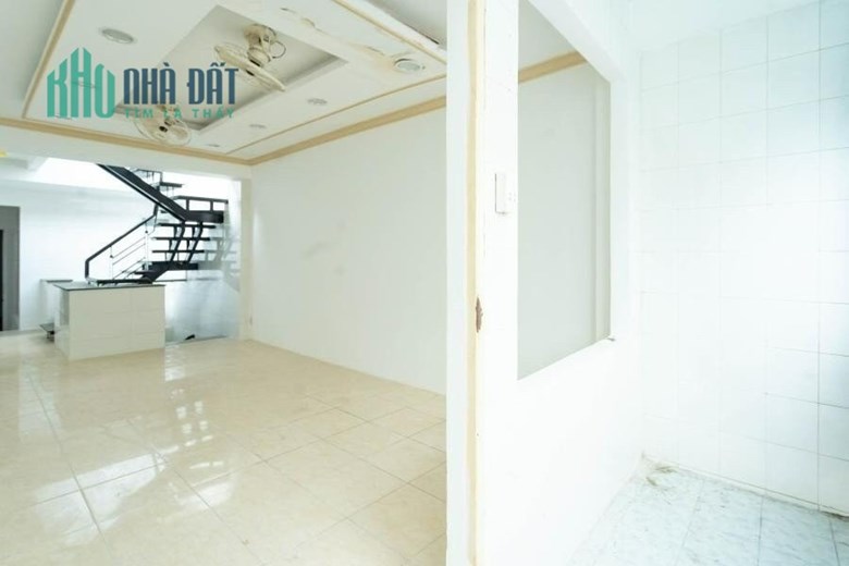 Bán nhà Cô Giang -Quận 1 - Hẻm thông - CHỦ CẦN BÁN GẤP -Giá chỉ 8,5 tỷ Tl
