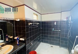 Quận Phú nhuận - Nhà mặt tiền - Kinh doanh -Dt 90 m2 -Giá chỉ 15.6 tỷ thương lượng